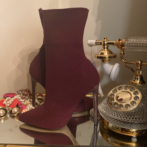NWT Steve Madden Century Bootie Burgundy - Picture 3 of 5